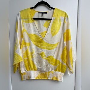 White House Black Market Yellow and White Tropical Print V-Neck Blouse Size M
